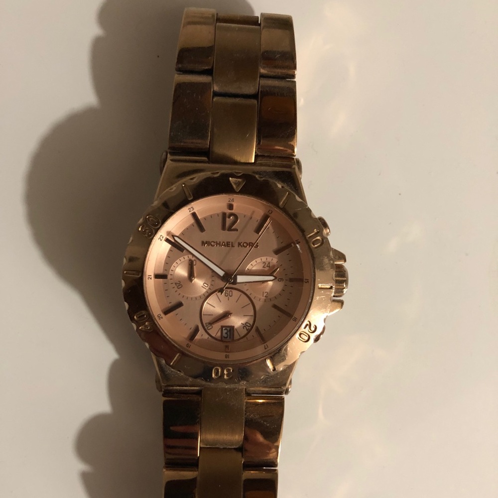 Michael Kors rose gold watch